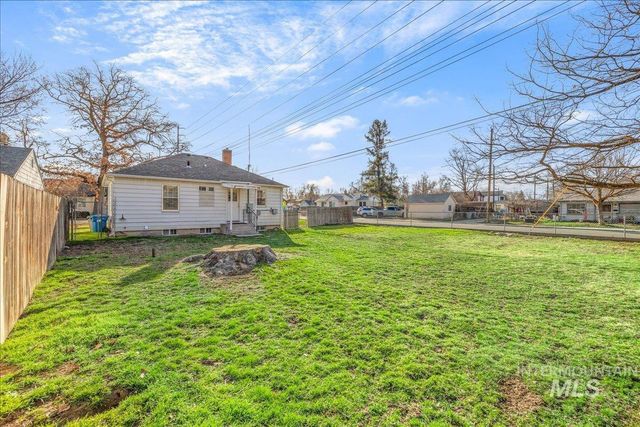 1733 S Shoshone St, Boise, ID 83705