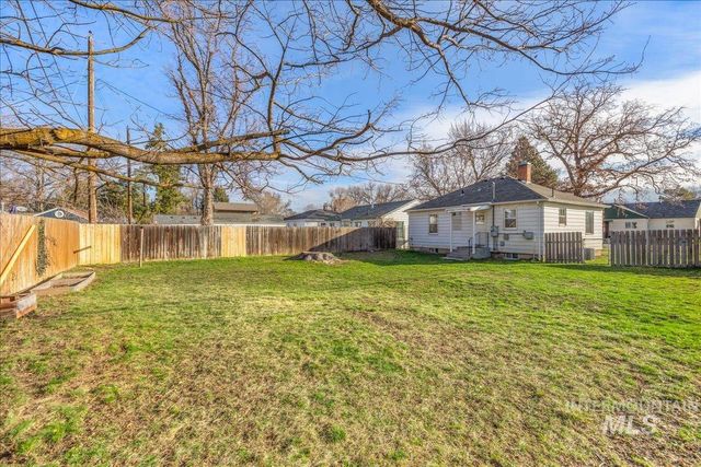 1733 S Shoshone St, Boise, ID 83705