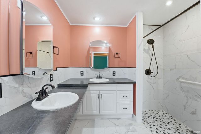 2225 Dellwood Drive, Fort Wayne, IN 46803