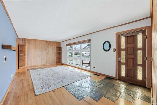 2225 Dellwood Drive, Fort Wayne, IN 46803