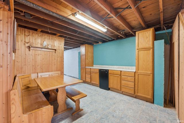 2225 Dellwood Drive, Fort Wayne, IN 46803