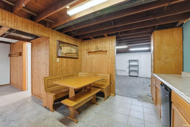 2225 Dellwood Drive, Fort Wayne, IN 46803