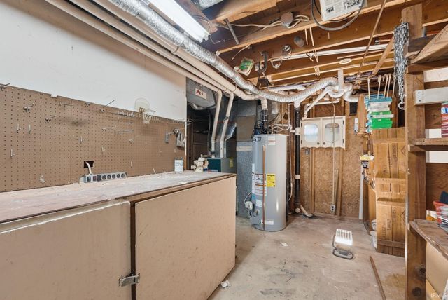 2225 Dellwood Drive, Fort Wayne, IN 46803