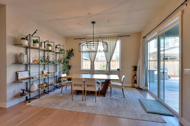 2995 Middlebury Dr, Lathrop, CA 95330