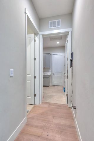 2995 Middlebury Dr, Lathrop, CA 95330