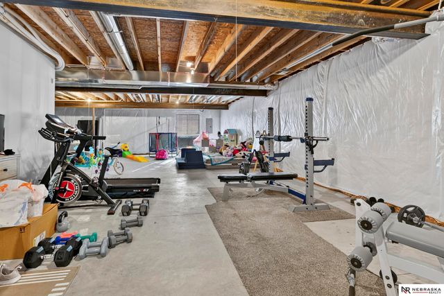 413 Eastwood Drive, Louisville, NE 68037