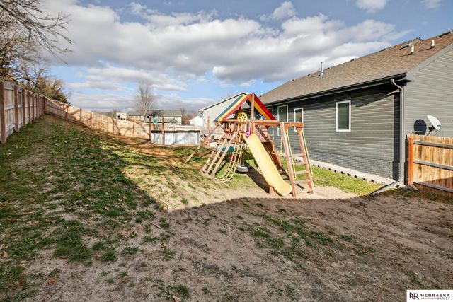 413 Eastwood Drive, Louisville, NE 68037