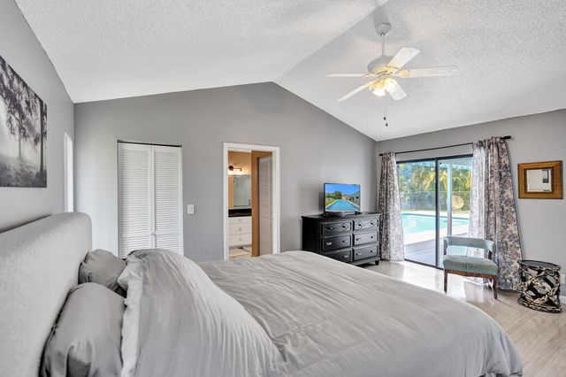 9224 Sun Pointe Drive, Boynton Beach, FL 33437