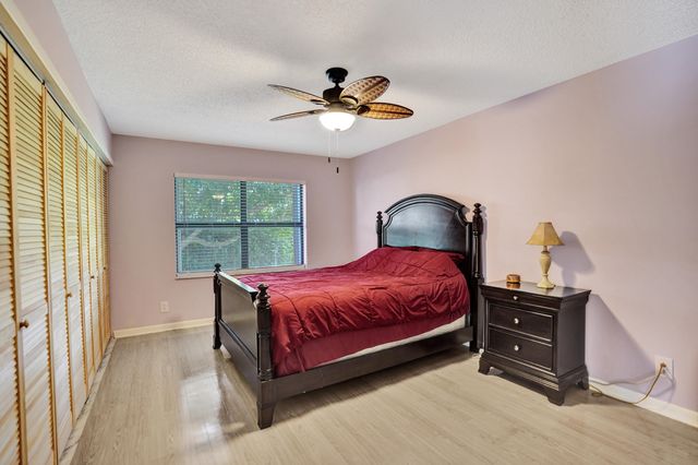 9224 Sun Pointe Drive, Boynton Beach, FL 33437