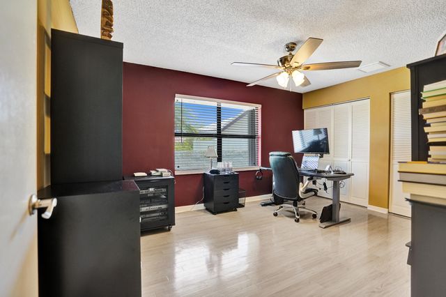 9224 Sun Pointe Drive, Boynton Beach, FL 33437