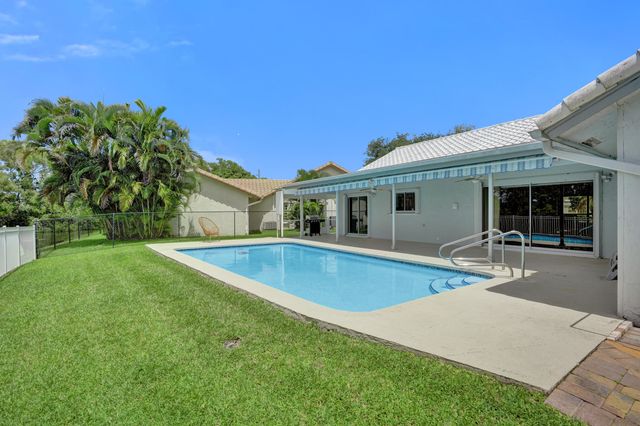 9224 Sun Pointe Drive, Boynton Beach, FL 33437