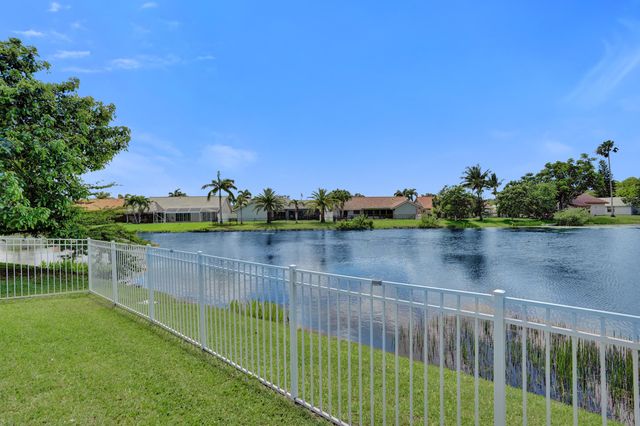 9224 Sun Pointe Drive, Boynton Beach, FL 33437