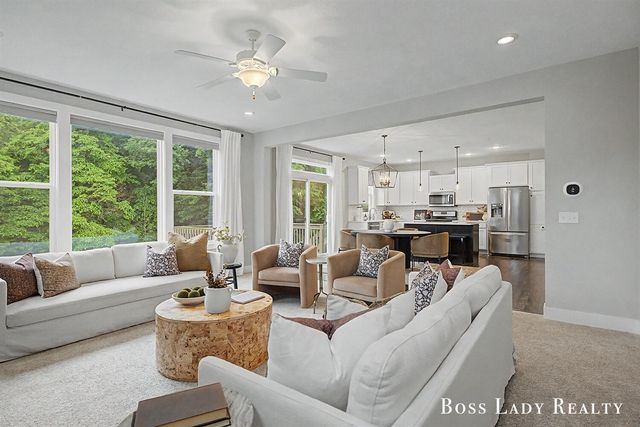 6342 Eaglewood Drive, Hudsonville, MI 49426
