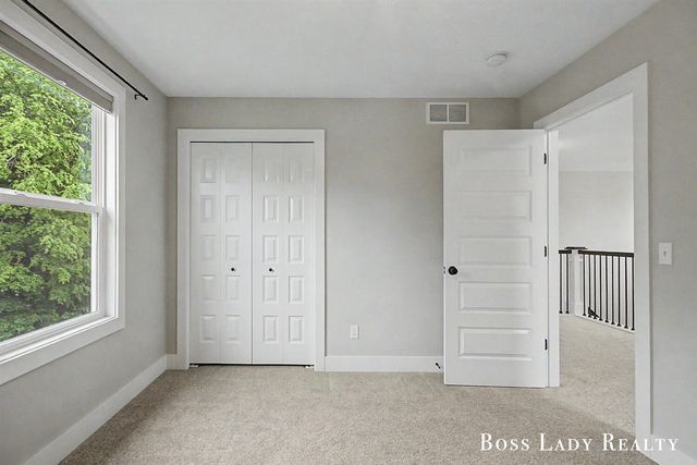 6342 Eaglewood Drive, Hudsonville, MI 49426