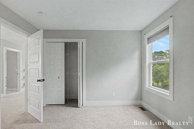 6342 Eaglewood Drive, Hudsonville, MI 49426