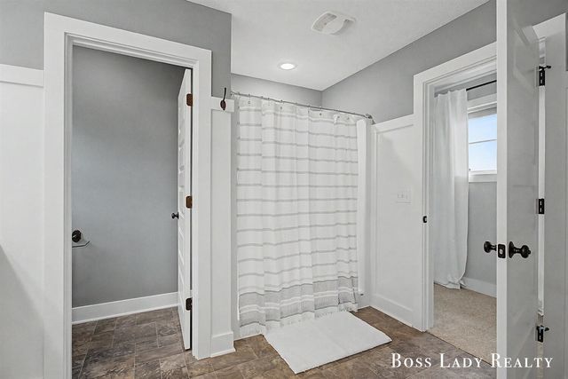 6342 Eaglewood Drive, Hudsonville, MI 49426