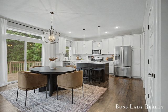 6342 Eaglewood Drive, Hudsonville, MI 49426