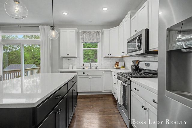 6342 Eaglewood Drive, Hudsonville, MI 49426