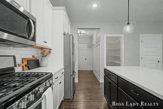 6342 Eaglewood Drive, Hudsonville, MI 49426