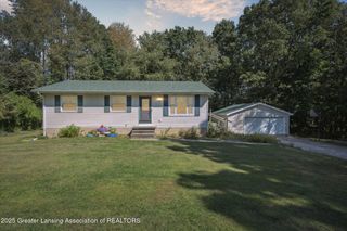 2391 S Onondaga Road, Eaton Rapids, MI 48827