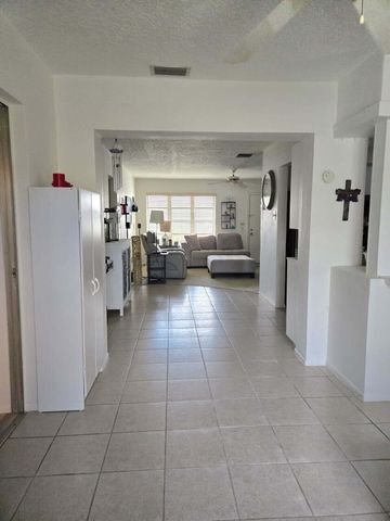 4504 NW 43rd Terrace, Tamarac, FL 33319