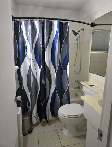 4504 NW 43rd Terrace, Tamarac, FL 33319