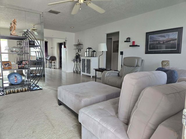 4504 NW 43rd Terrace, Tamarac, FL 33319