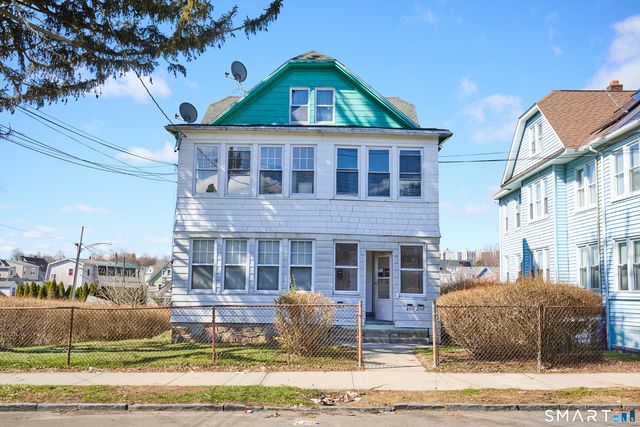 203-207 Wayne Street, Bridgeport, CT 06606