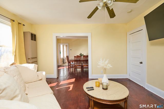 203-207 Wayne Street, Bridgeport, CT 06606