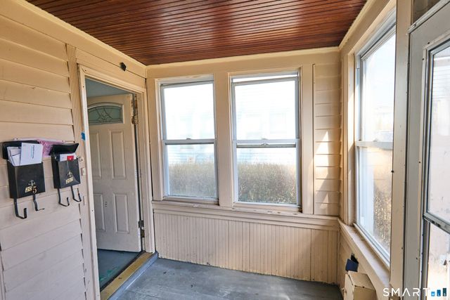 203-207 Wayne Street, Bridgeport, CT 06606