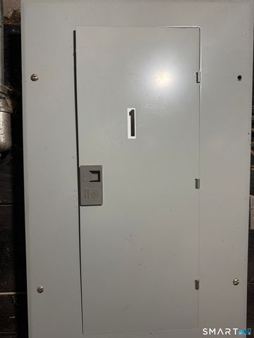 203-207 Wayne Street, Bridgeport, CT 06606