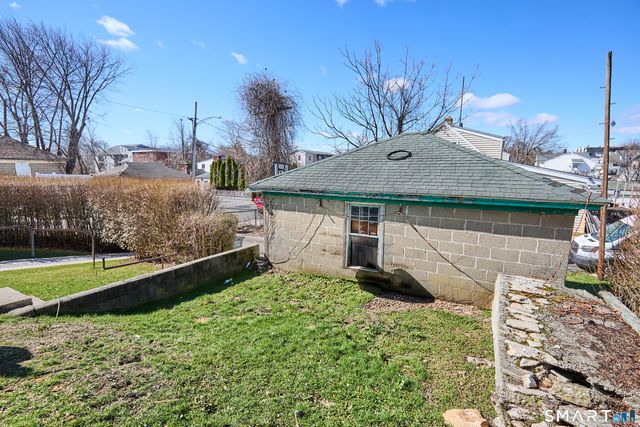 203-207 Wayne Street, Bridgeport, CT 06606