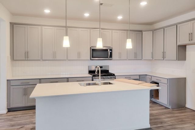 25737 Damask Drive, Magnolia, TX 77355
