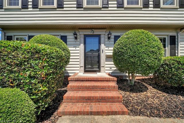 73 Shannon DR, Newport News, VA 23608