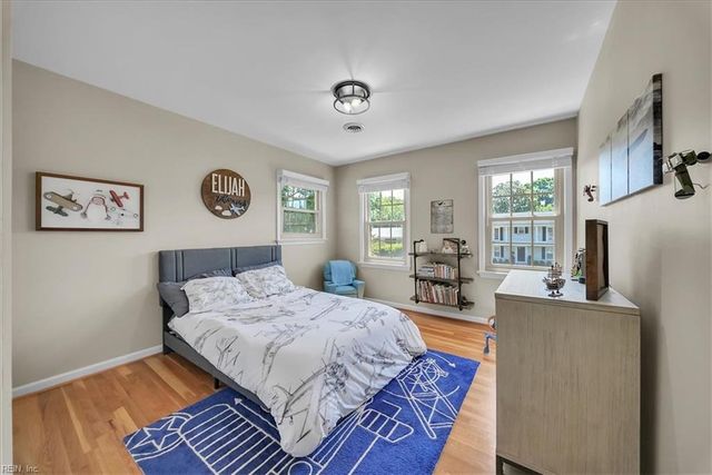 73 Shannon DR, Newport News, VA 23608