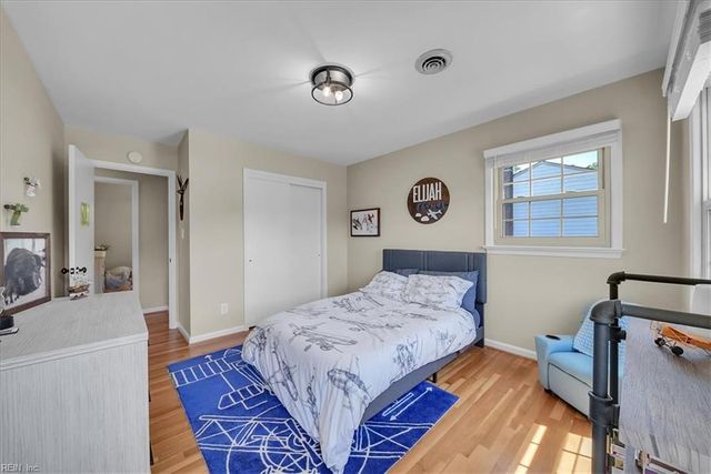 73 Shannon DR, Newport News, VA 23608