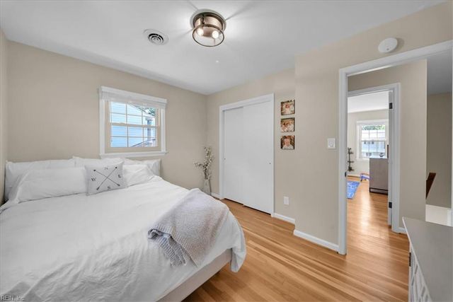 73 Shannon DR, Newport News, VA 23608