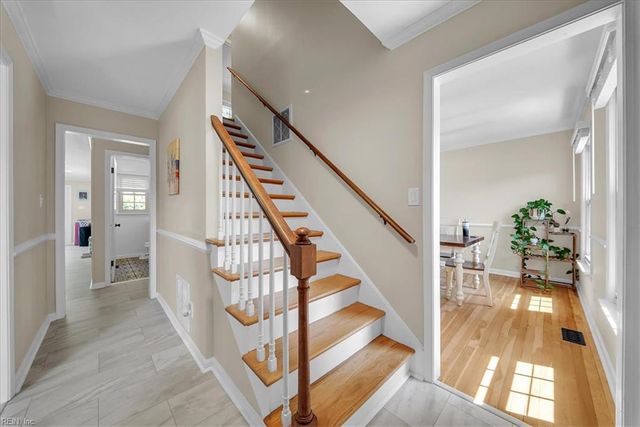 73 Shannon DR, Newport News, VA 23608