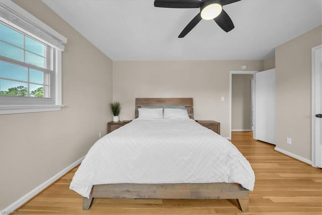 73 Shannon DR, Newport News, VA 23608