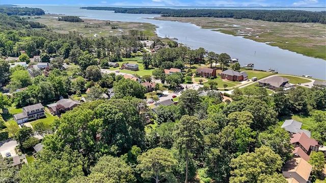 73 Shannon DR, Newport News, VA 23608