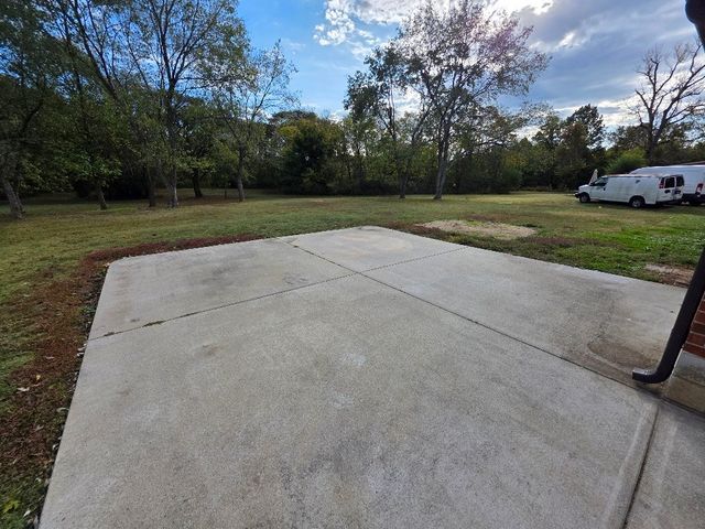 271 Southburn Dr, Hendersonville, TN 37075