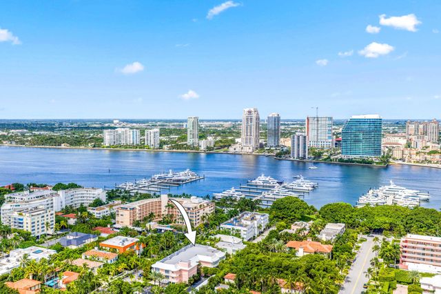 429 Australian Avenue 3, Palm Beach, FL 33480