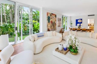 429 Australian Avenue 3, Palm Beach, FL 33480