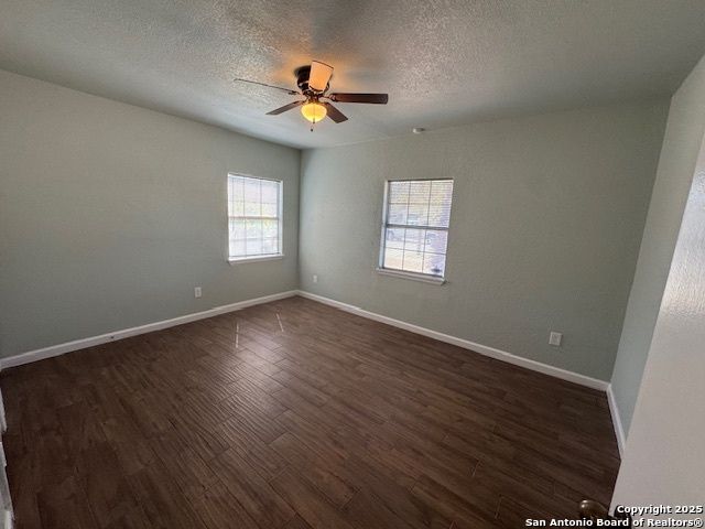 1067 RAYBURN DR, San Antonio, TX 78221