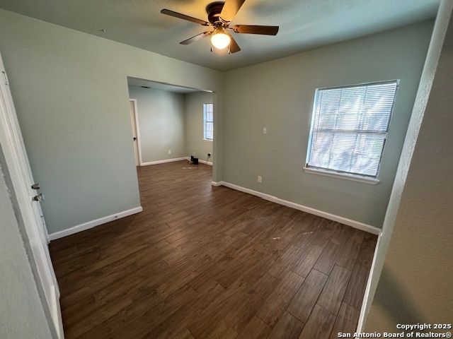 1067 RAYBURN DR, San Antonio, TX 78221