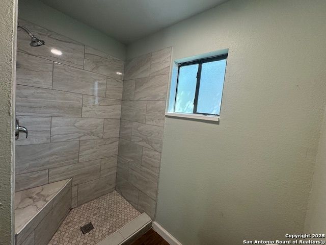 1067 RAYBURN DR, San Antonio, TX 78221