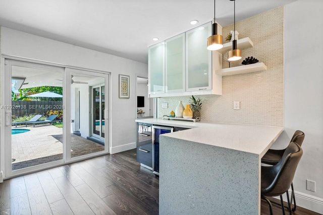 2010 NE 57th St, Fort Lauderdale, FL 33308