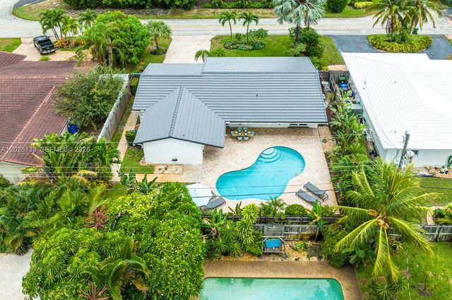 2010 NE 57th St, Fort Lauderdale, FL 33308