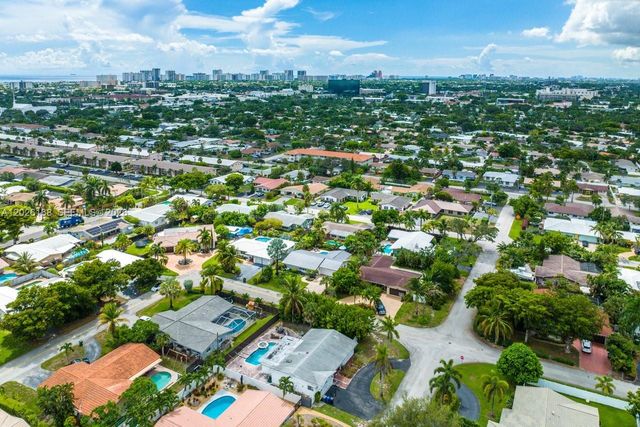 2010 NE 57th St, Fort Lauderdale, FL 33308