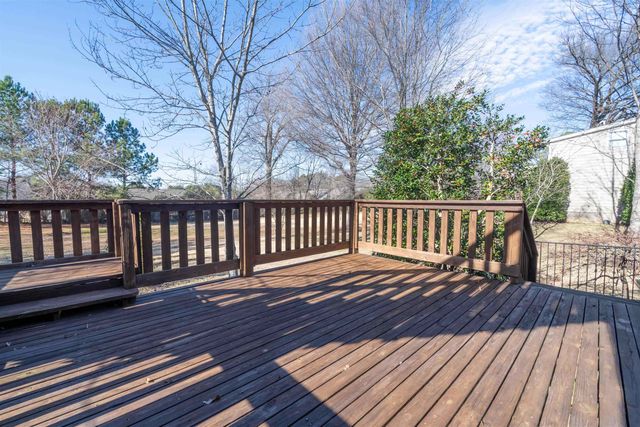 1227 WHITTEN RD, Memphis, TN 38134